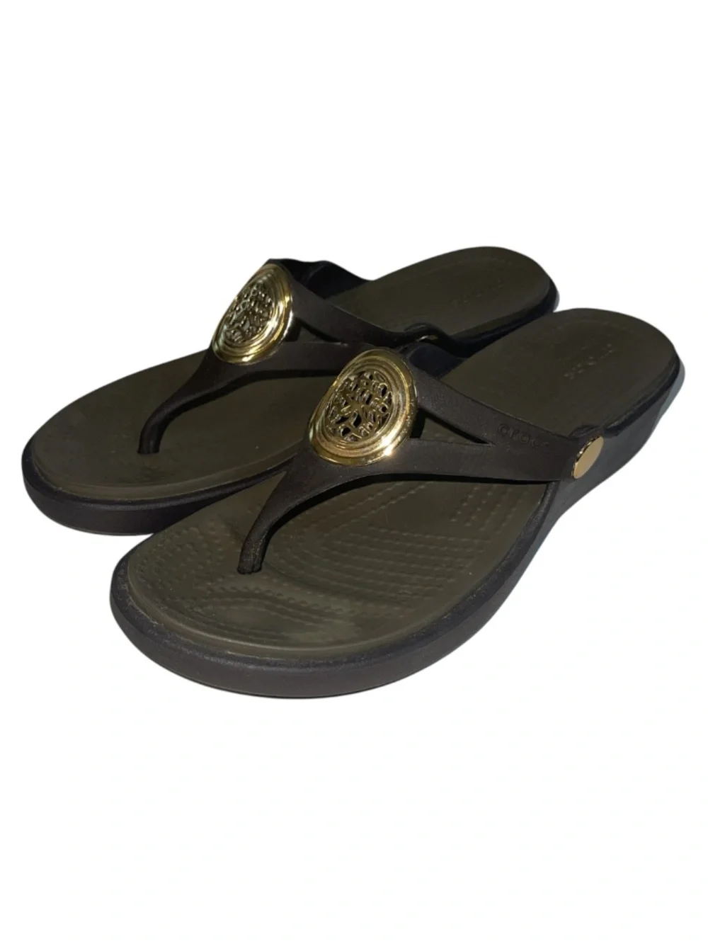 CROCS Sanrah Women Sz 5 Brown Gold Hammered Circle Rings Wedge Sandals Shoes